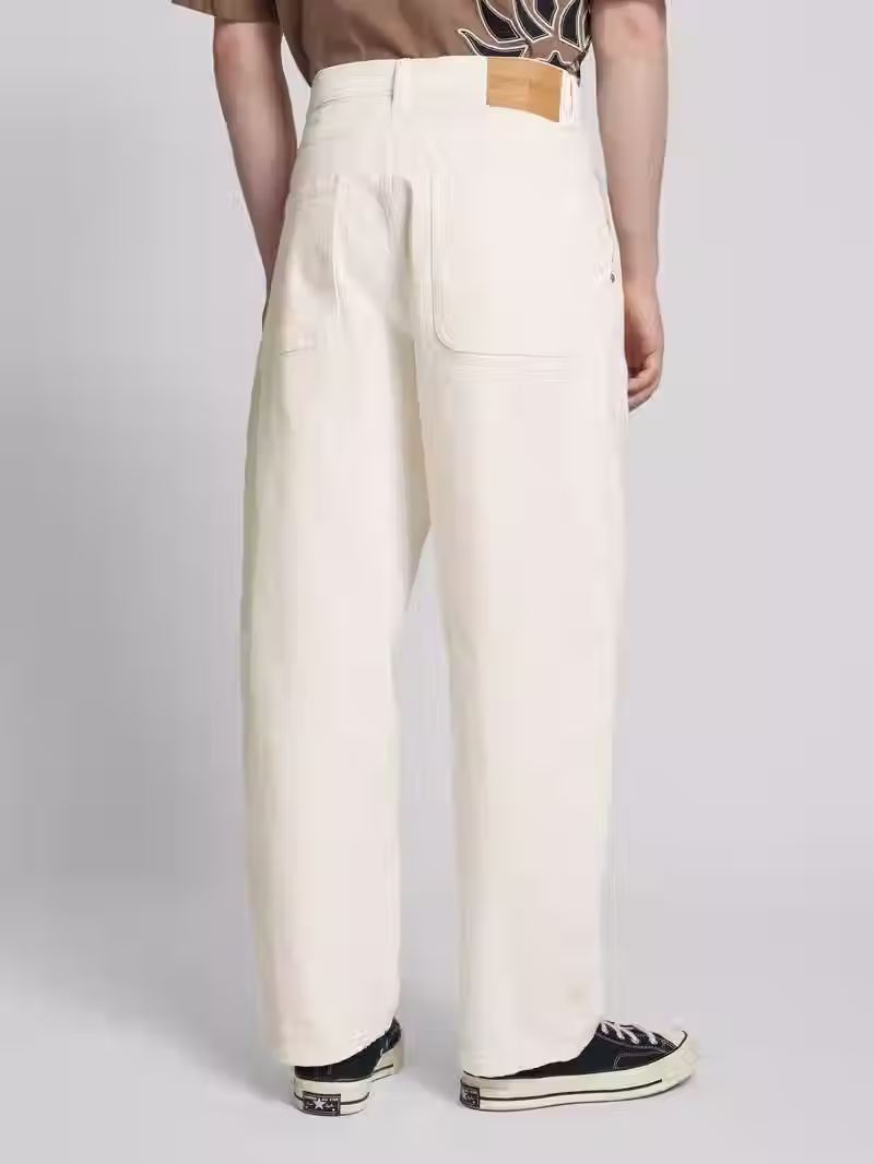 الصورة المصغرة: REVIEW Off-white wide-leg jeans with back pockets TR10030