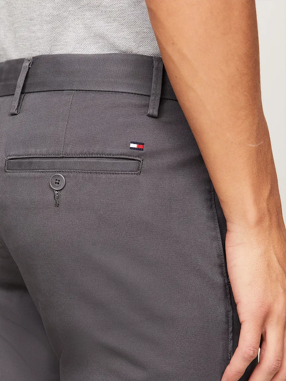 الصورة المصغرة: TROUSER TOMMY HILFIGER Bleecker Slim Fit Chinos TS10005