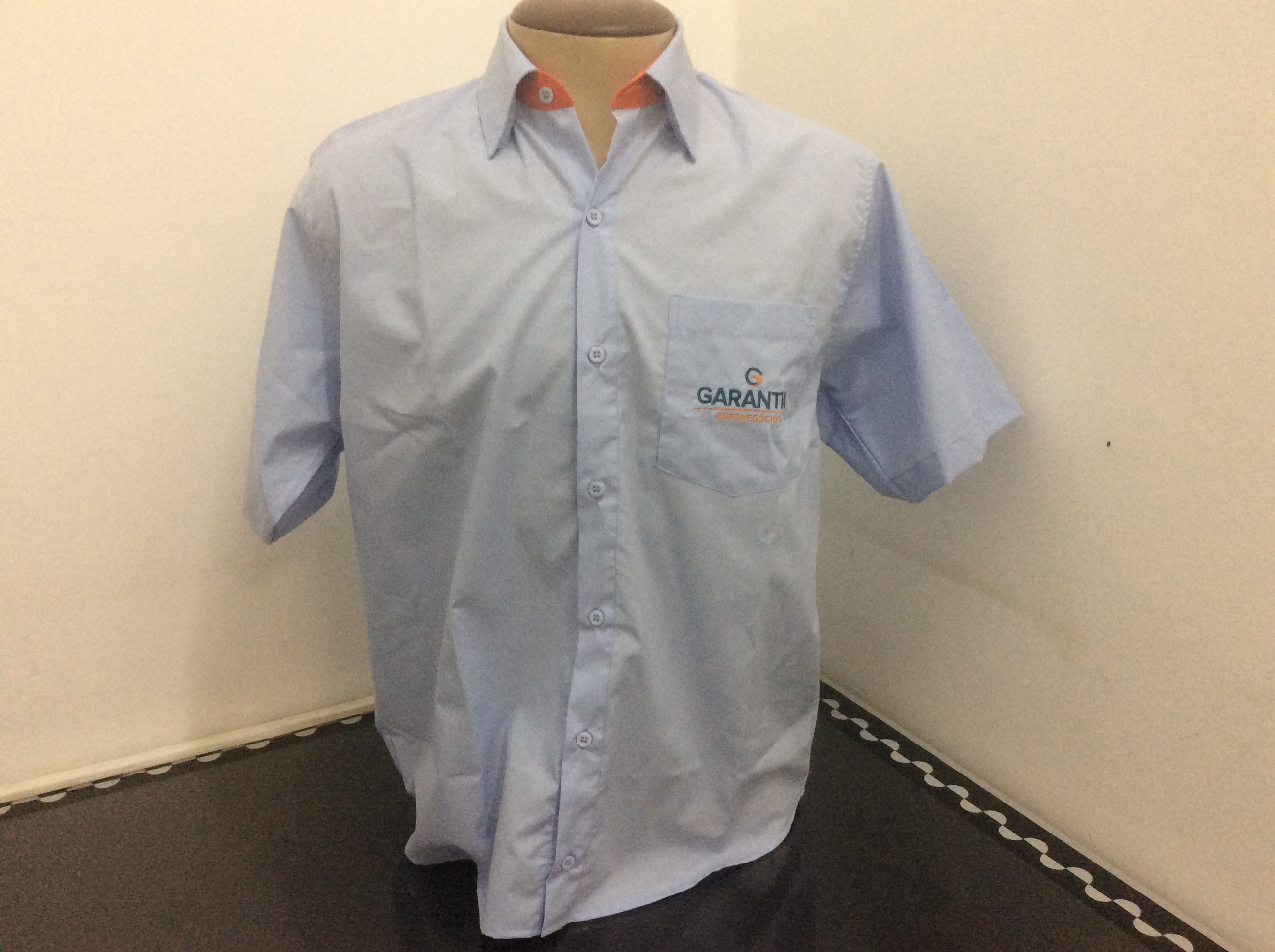 CAMISA SOCIAL MC LISTRADA