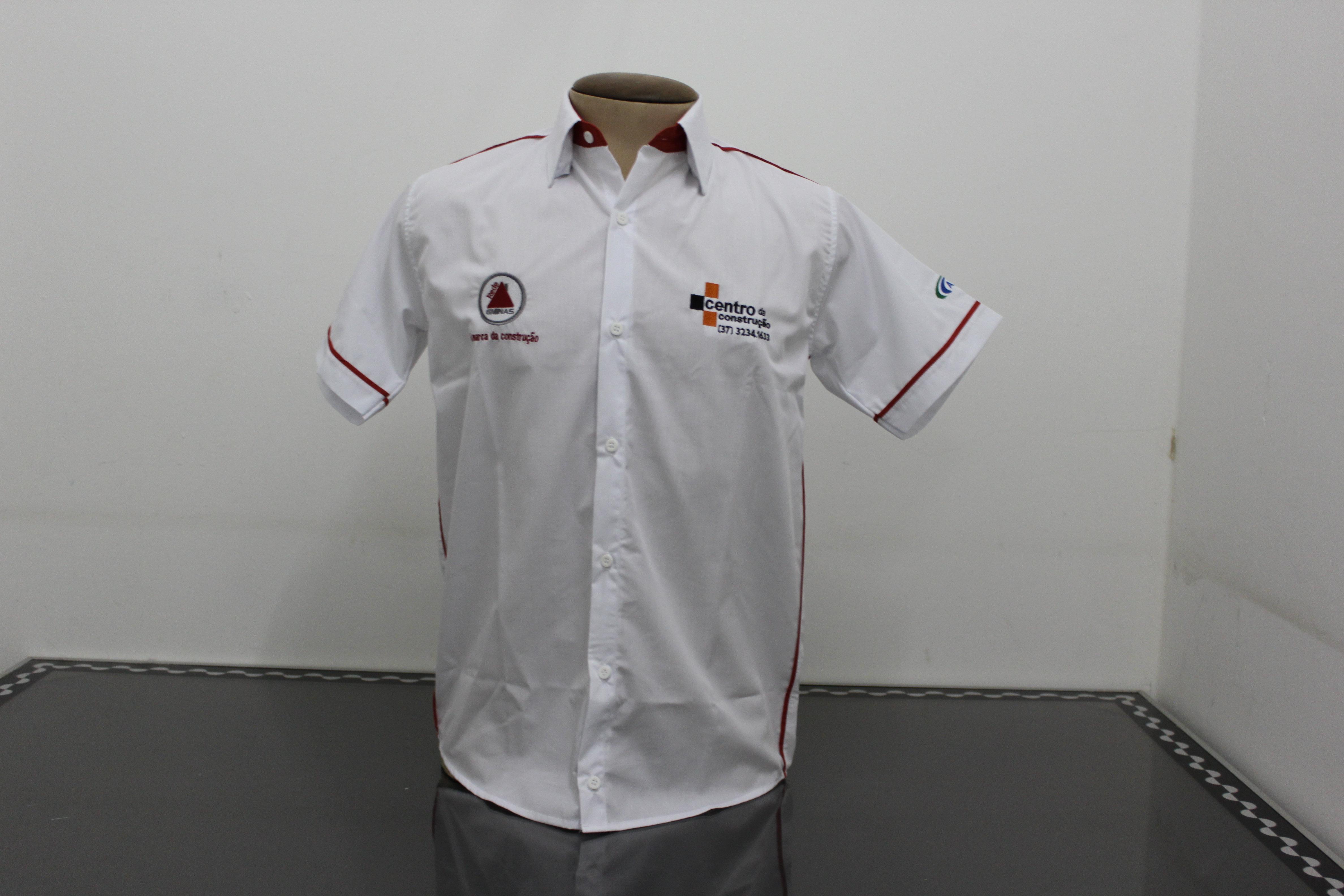 CAMISA SOCIAL COM DETALHES