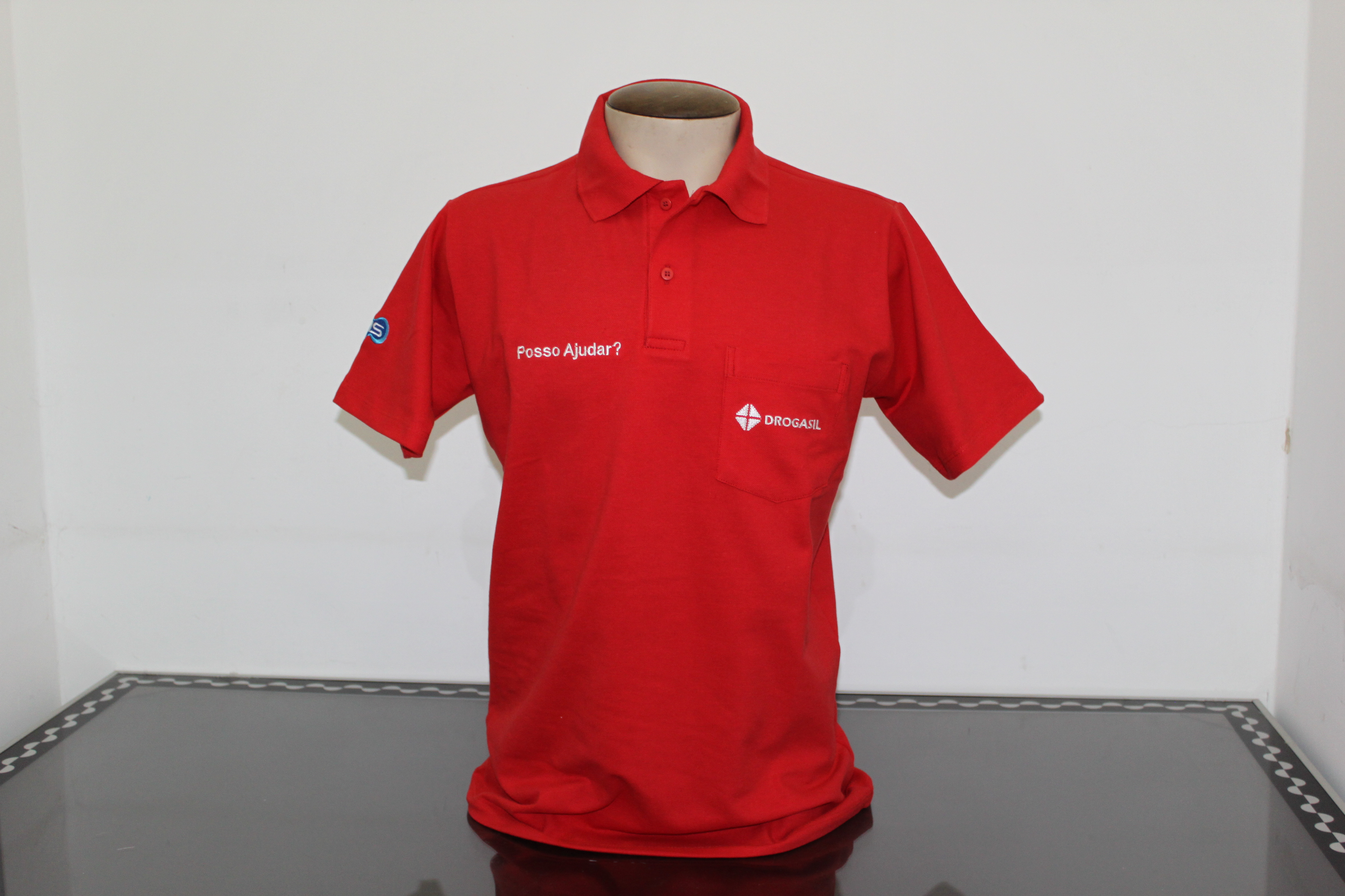 Camisa gola polo piquet.