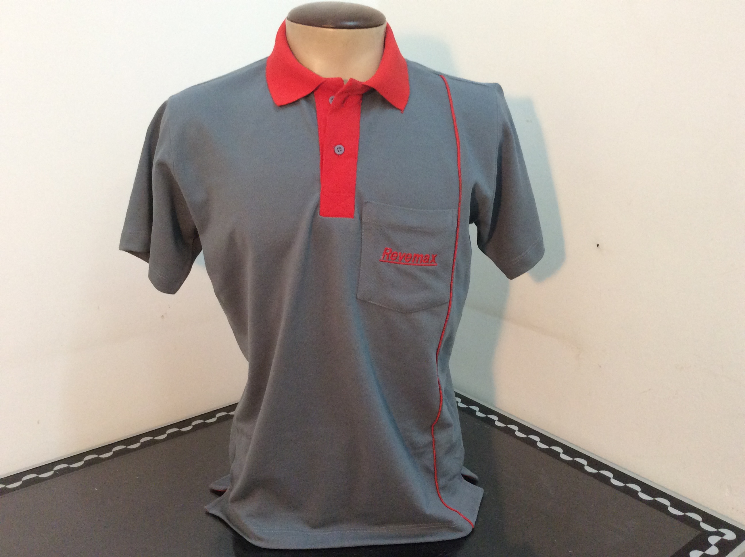 CAMISA GOLA POLO COM DETALHE