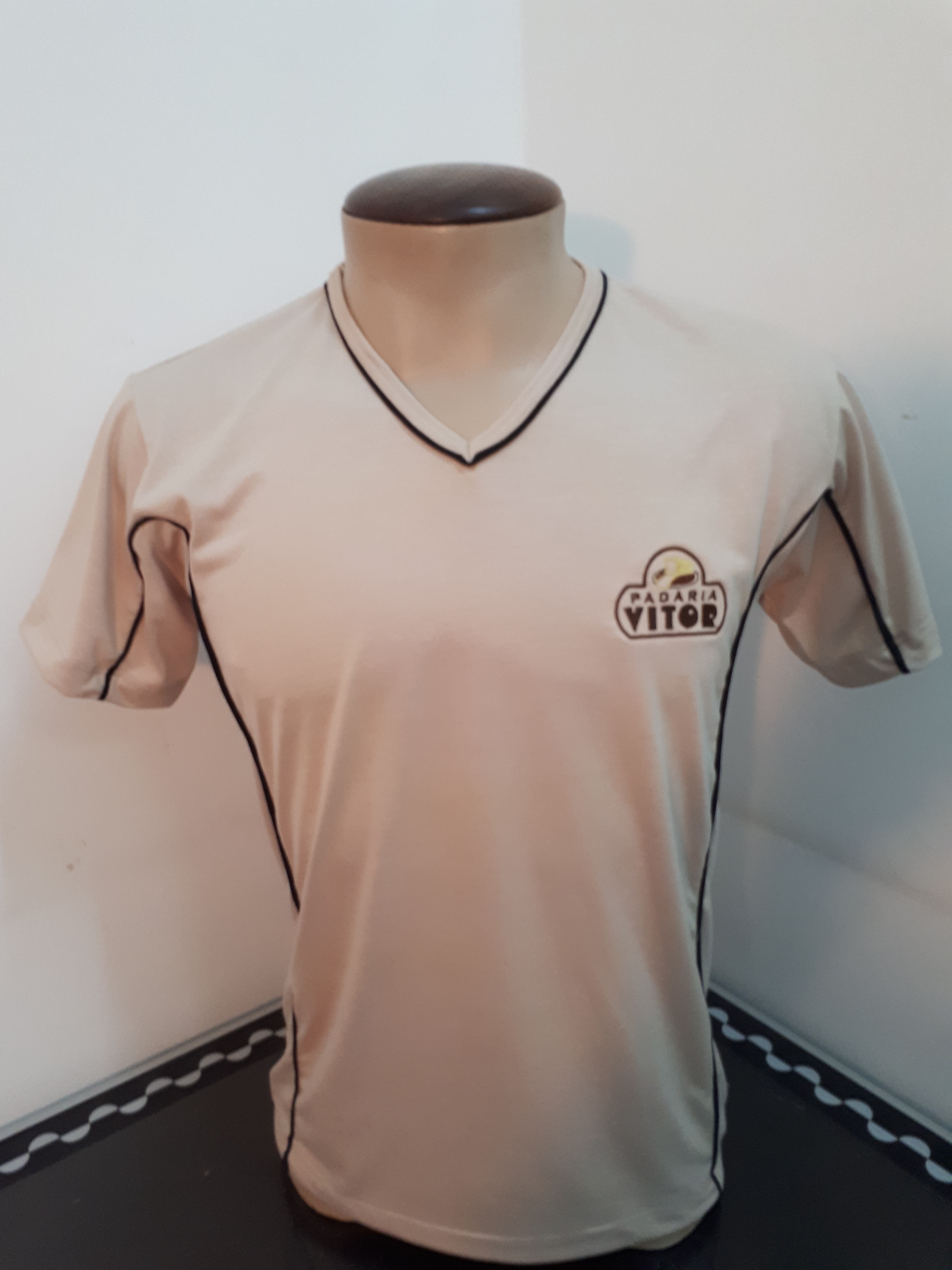 Camisão gola V bordado