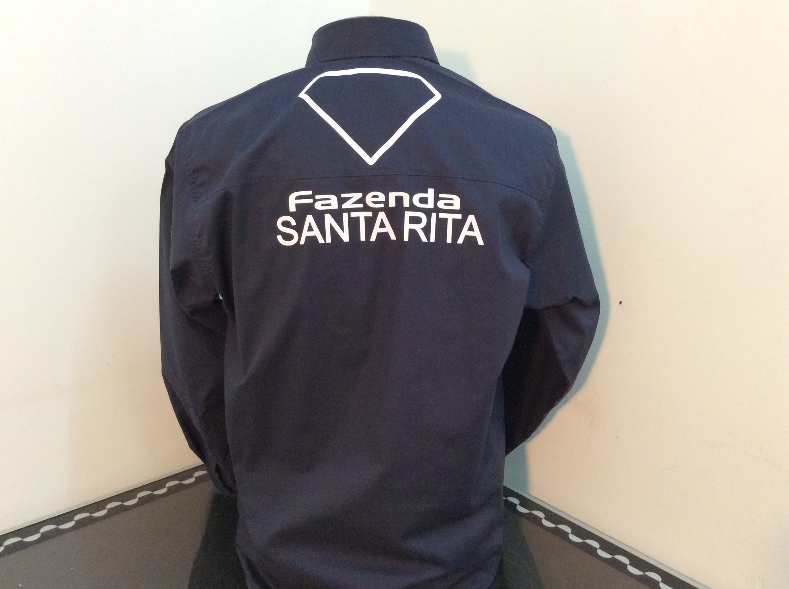 Costa camisa tecido misto bordada