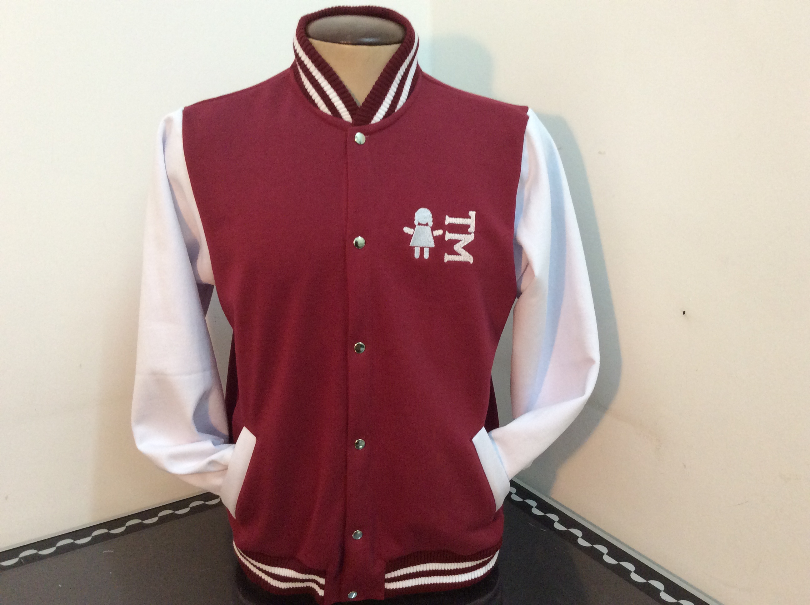 MOLETOM COLLEGE DUAS CORES