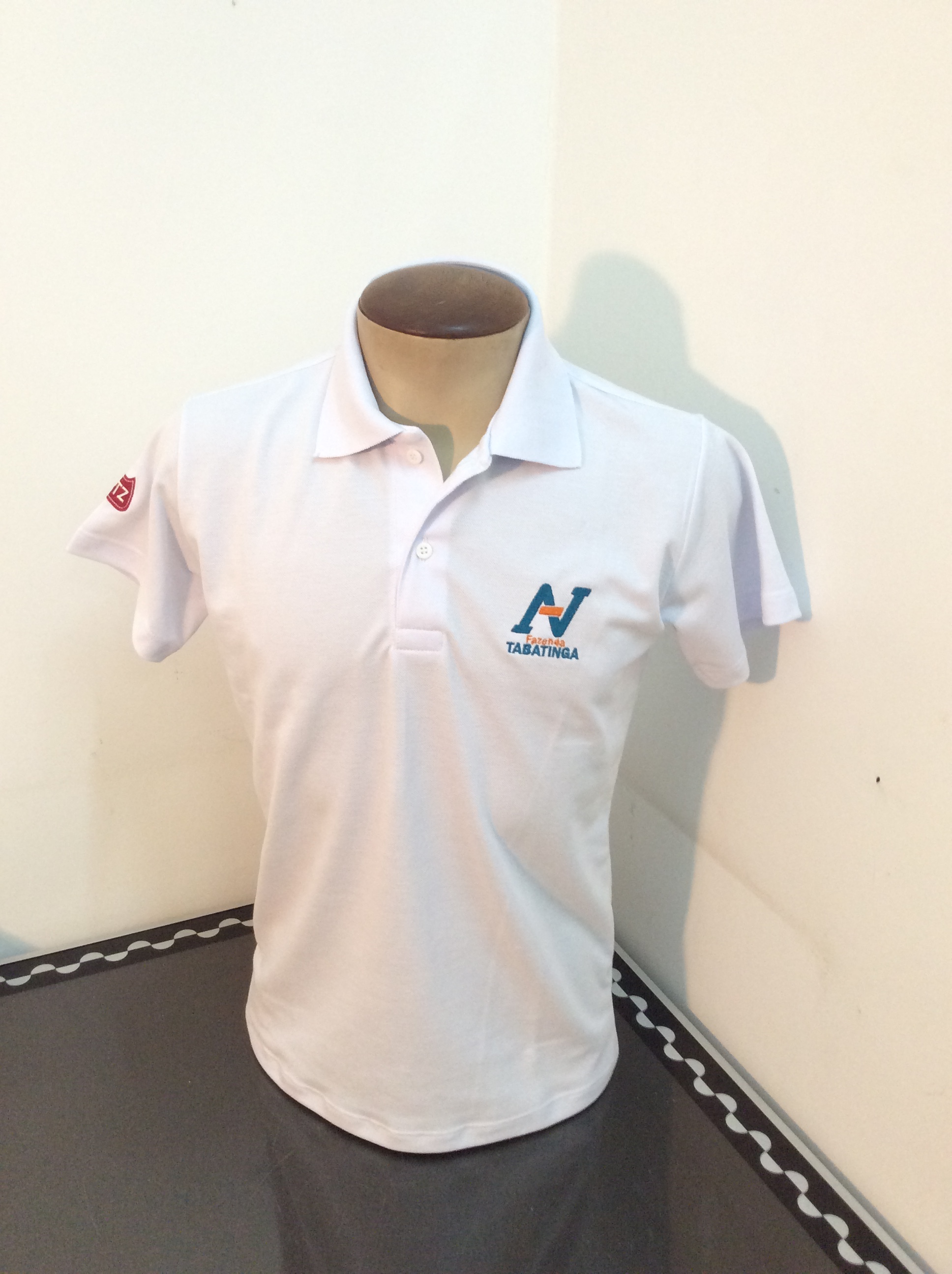 CAMISA GOLA POLO BORDADA