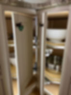 Collapsing door lazy susan