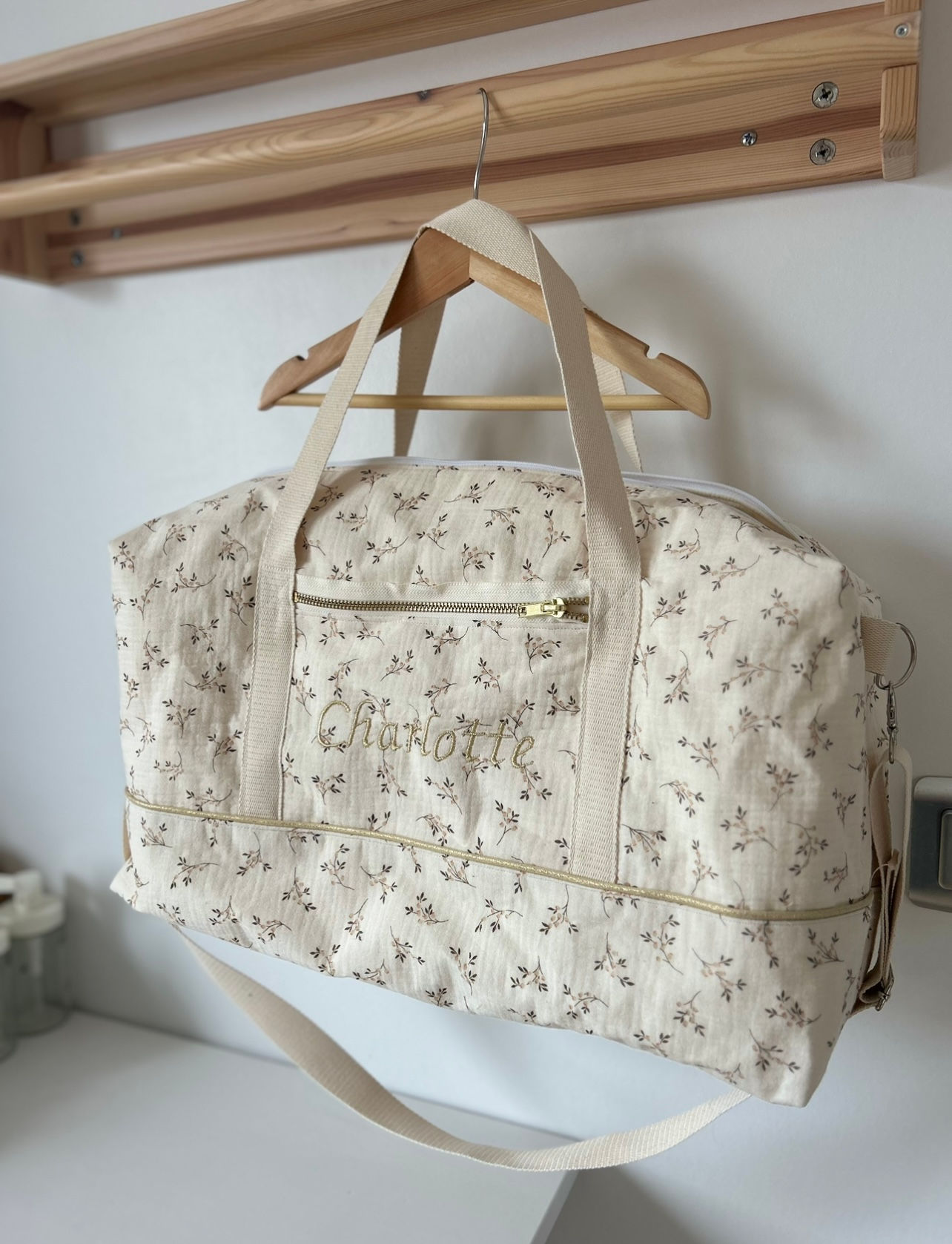 Sac à langer fleuris écru 