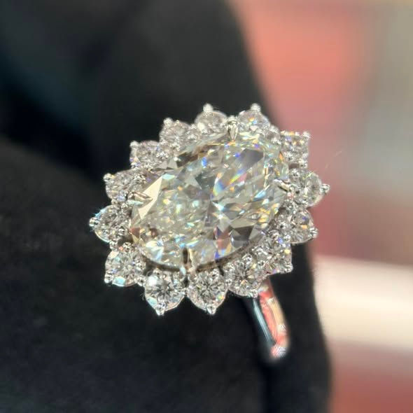 Thumbnail: 4.00CTTW Lab-Grown Diamond Halo Ring | 3.06CT VS1 F Oval Diamond | 14K