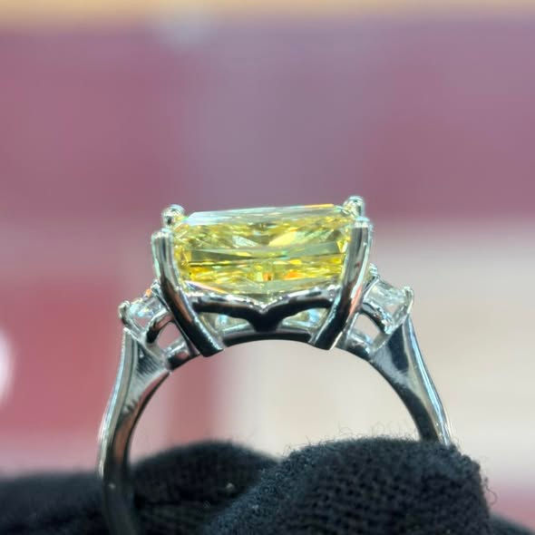 Thumbnail: 5.35CTTW Fancy Vivid Yellow Lab-Grown Diamond Ring | 5.10CT Radiant Cut | 10K