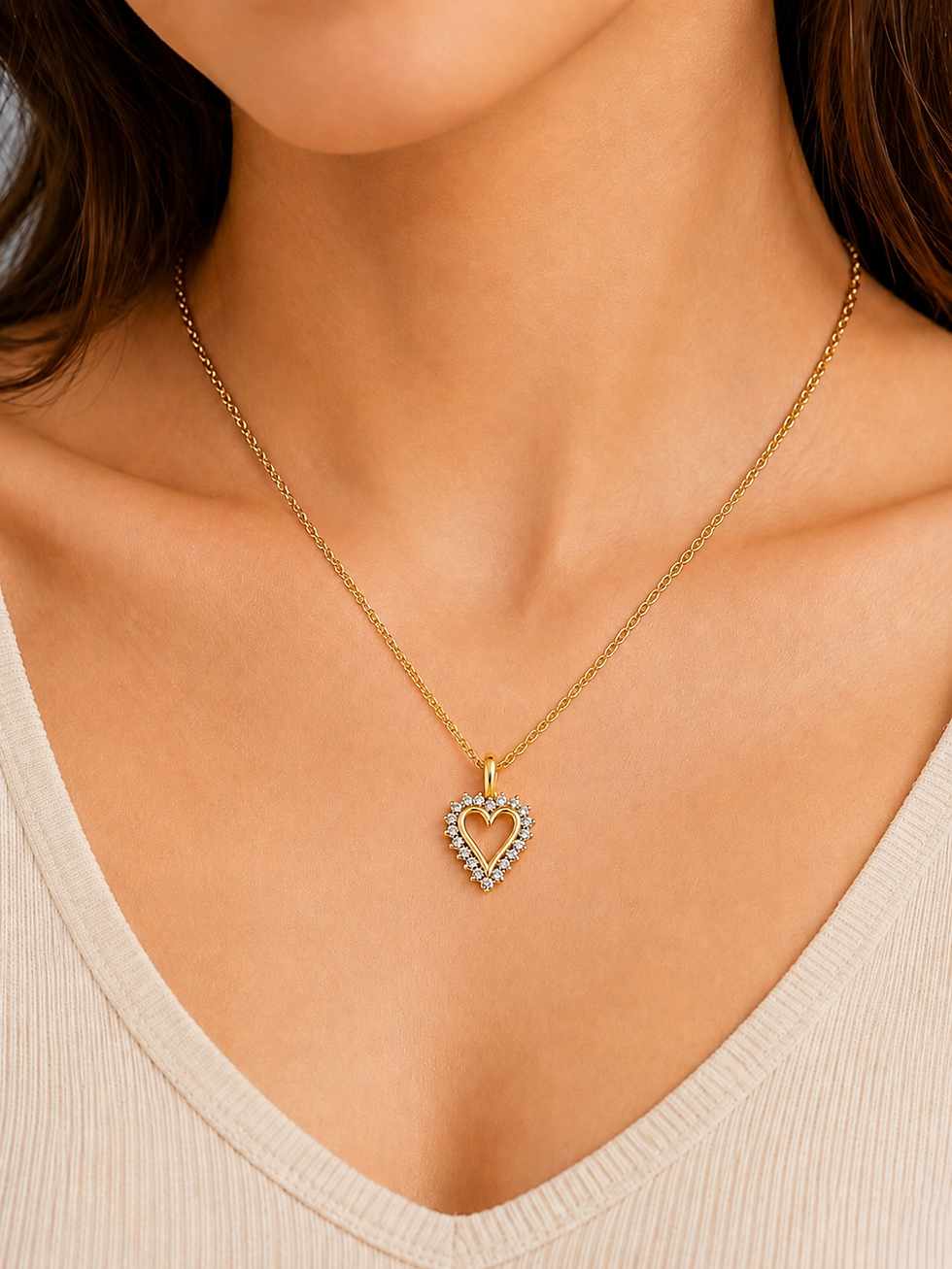 Thumbnail: Heart-shaped diamond pendant necklace on model