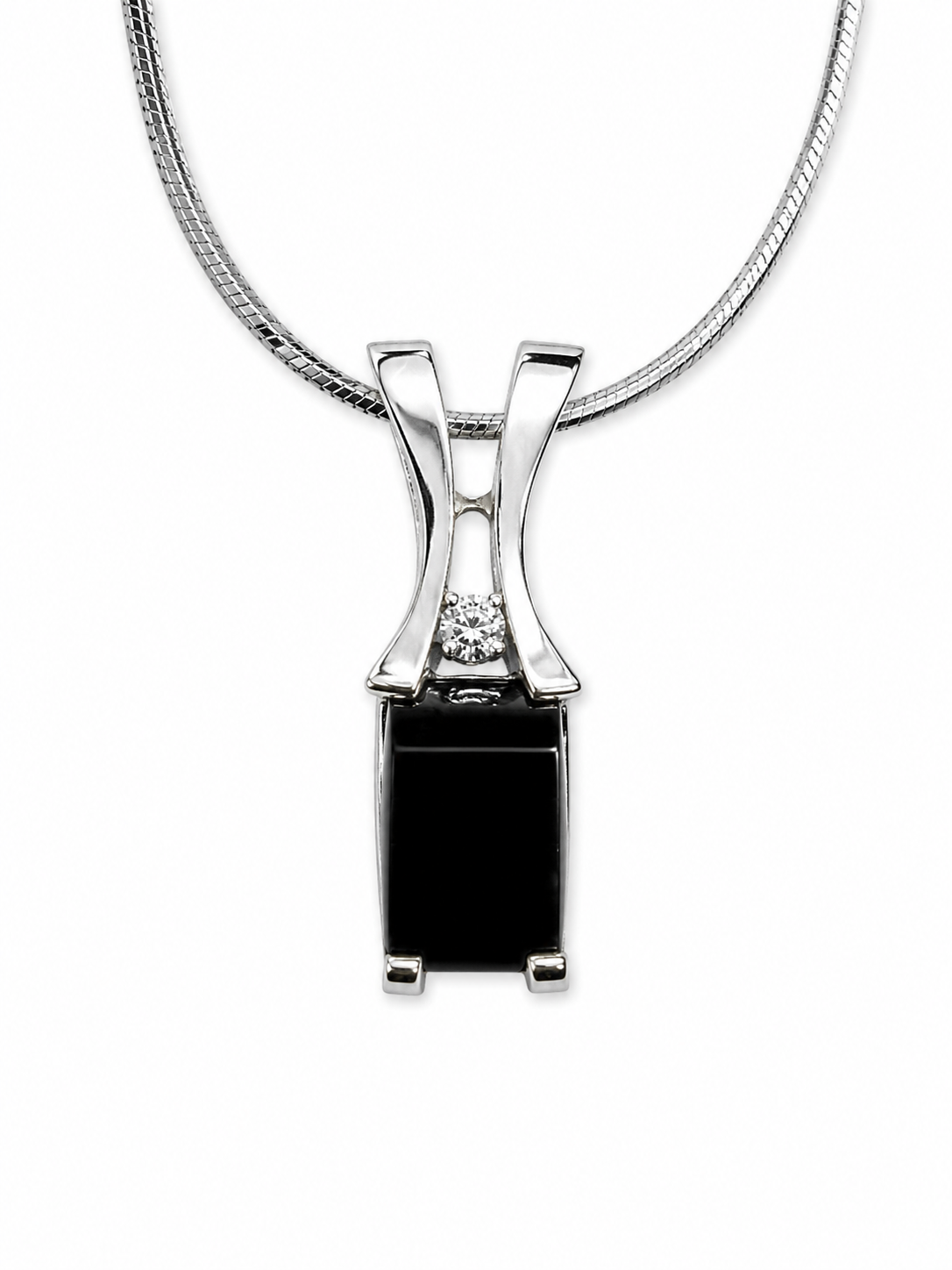 Strell black onyx and diamond pendant in 14k white gold