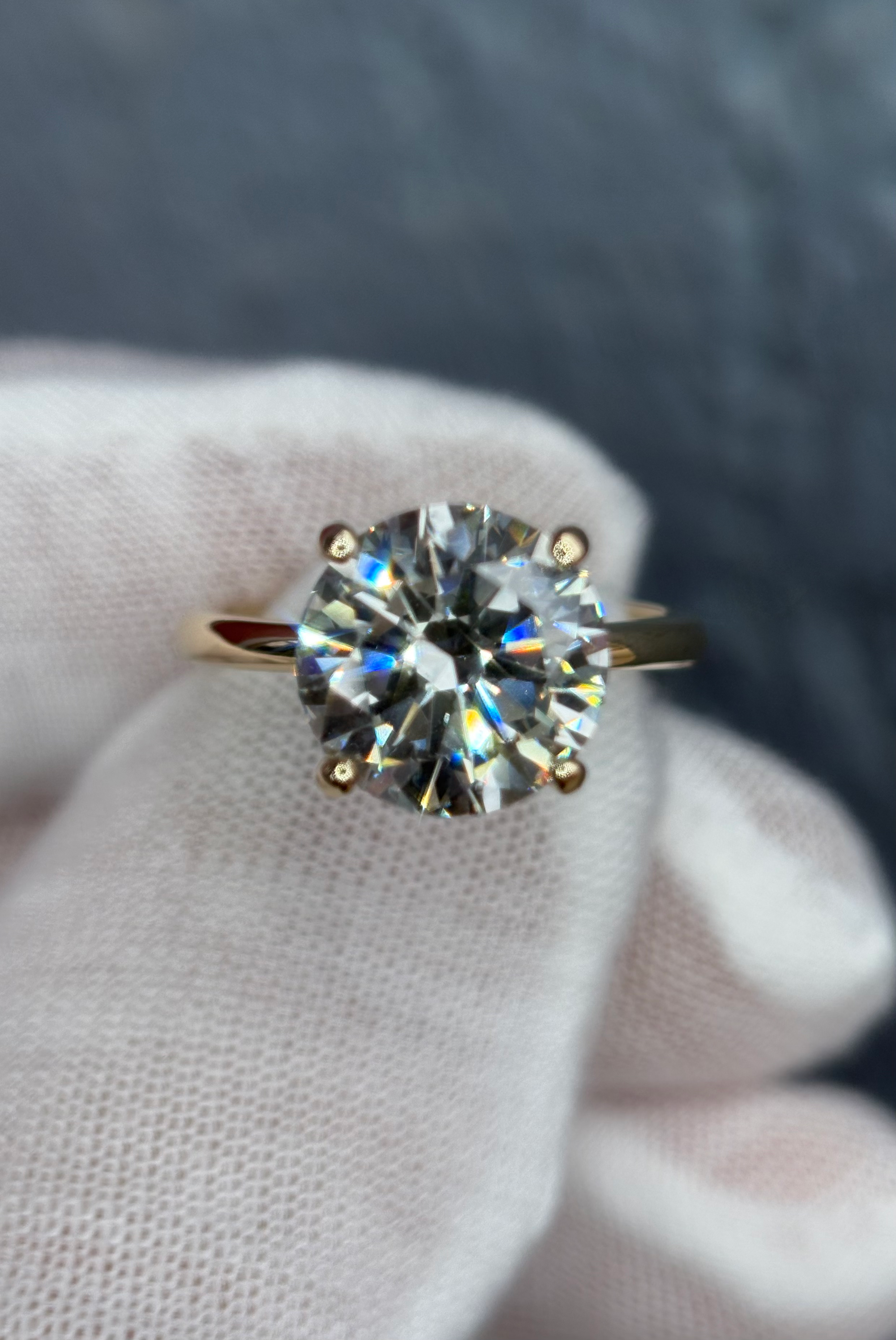 4.00ct Lab-Grown Round Diamond Engagement Ring in 14K Yellow Gold