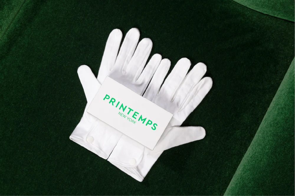 Karte Blanche & Co Mums the Word Spring issue 2025 May travel postcard