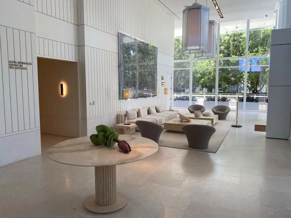 Karte Blanche & Co Mums the Word Spring issue 2025 May travel postcard