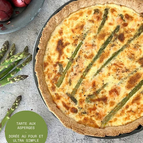 Tarte aux asperges du printemps, dorée au four et ultra simple