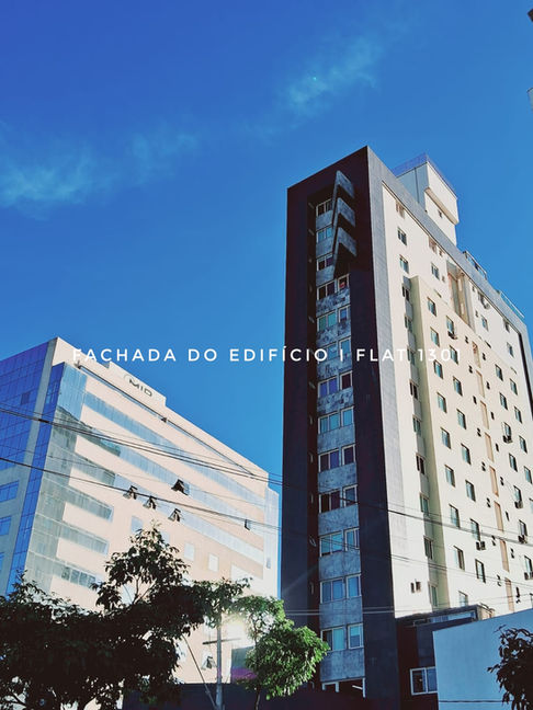 Conheça nosso flat situado neste edifício estrategicamente localizado, perto de várias comodidades á pé. Para long stay e moradia por assinatura.