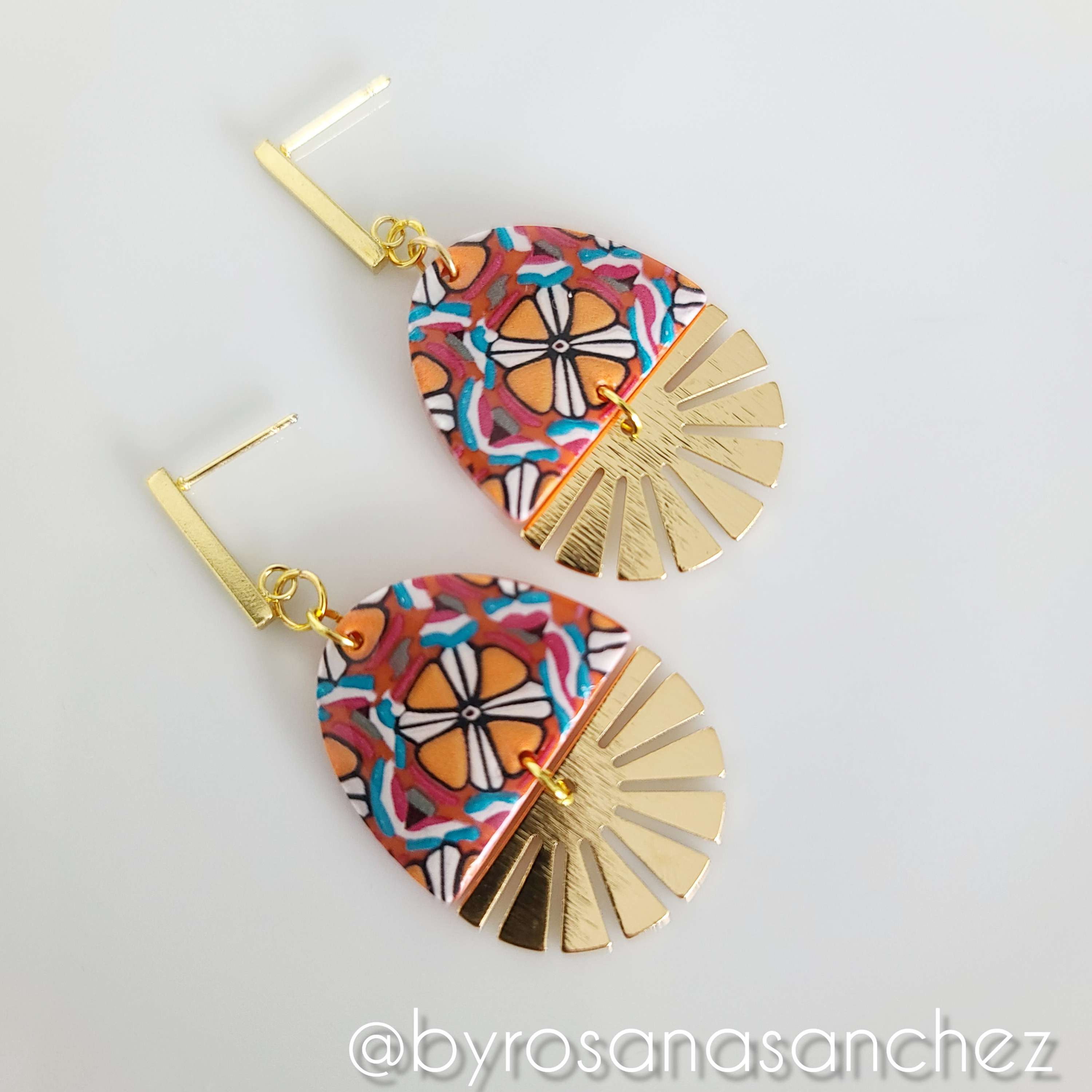 Zarcillos con textura se flores RS7