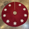 Snowflake Tree Skirt Photo.JPG
