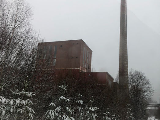 Kaffe, snöslask och vänner som ställer upp