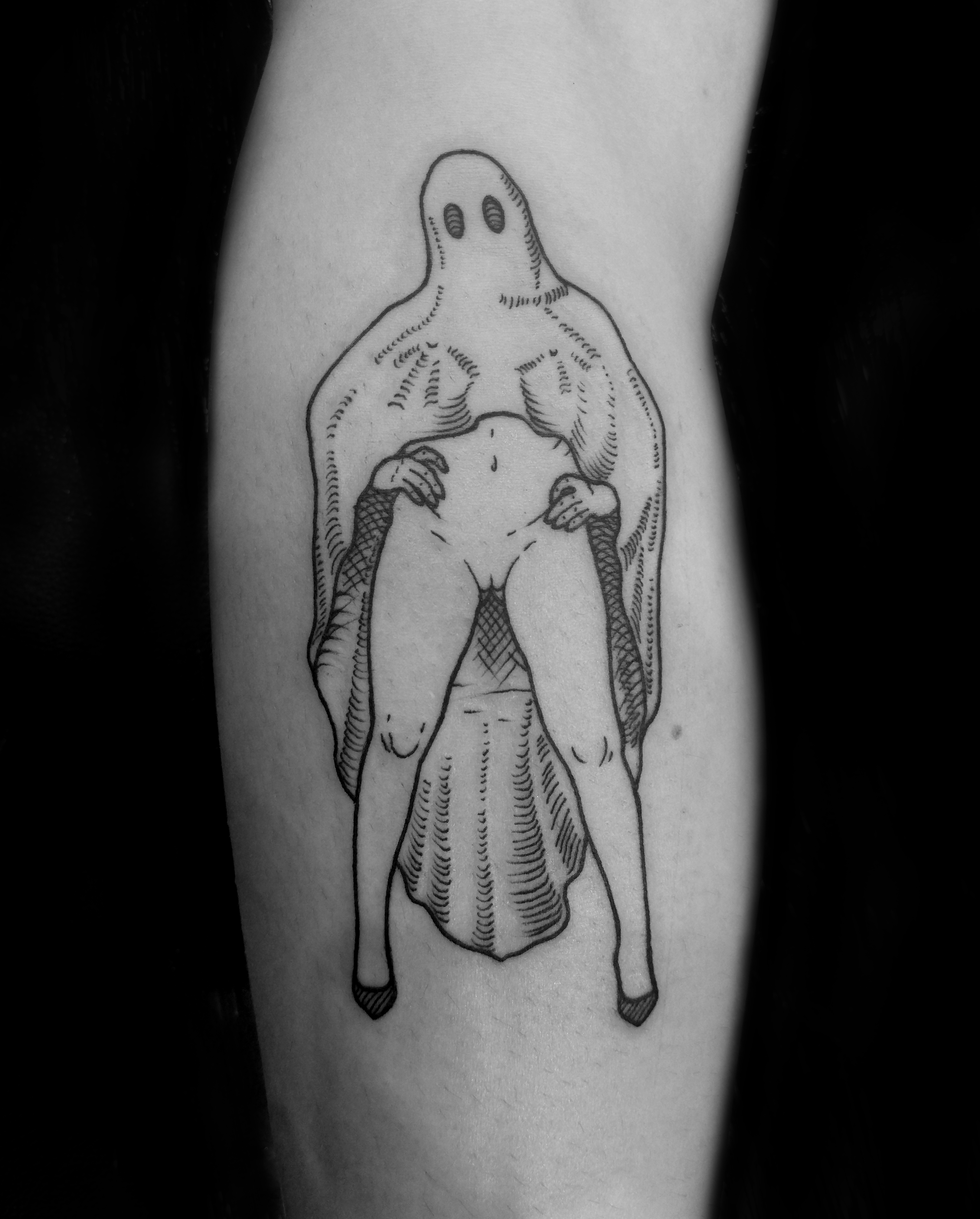 sheet ghost girl