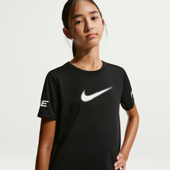 الصورة المصغرة: Nike Pro Older Kids' (Girls') Dri-FIT Short-Sleeve Training Top
