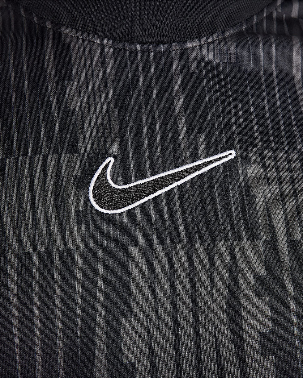 الصورة المصغرة: Nike Academy Men's Dri-FIT Short-Sleeve Soccer Top