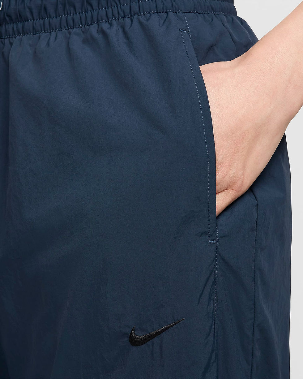 Thumbnail: Nike Sportswear Collection Women's Mid-Rise Repel Zip Pants