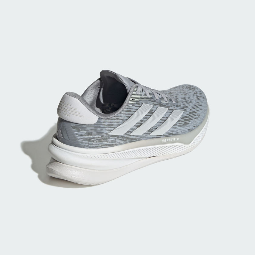 الصورة المصغرة: Woman • Running Supernova Comfortglide Running Shoes