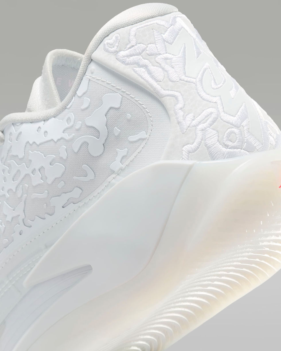 الصورة المصغرة: Zion 3 Basketball Shoes
