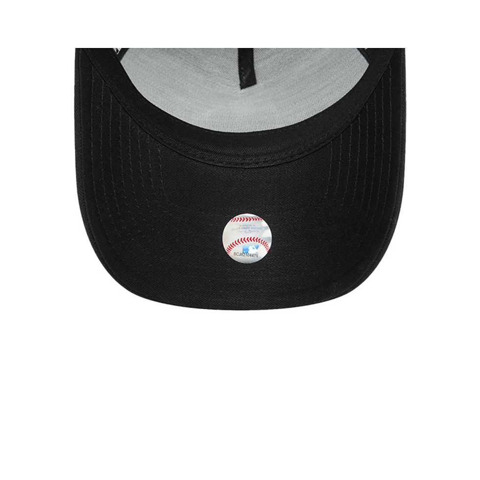 الصورة المصغرة: Gorra Metallic 9FORTY Ajustable New Era