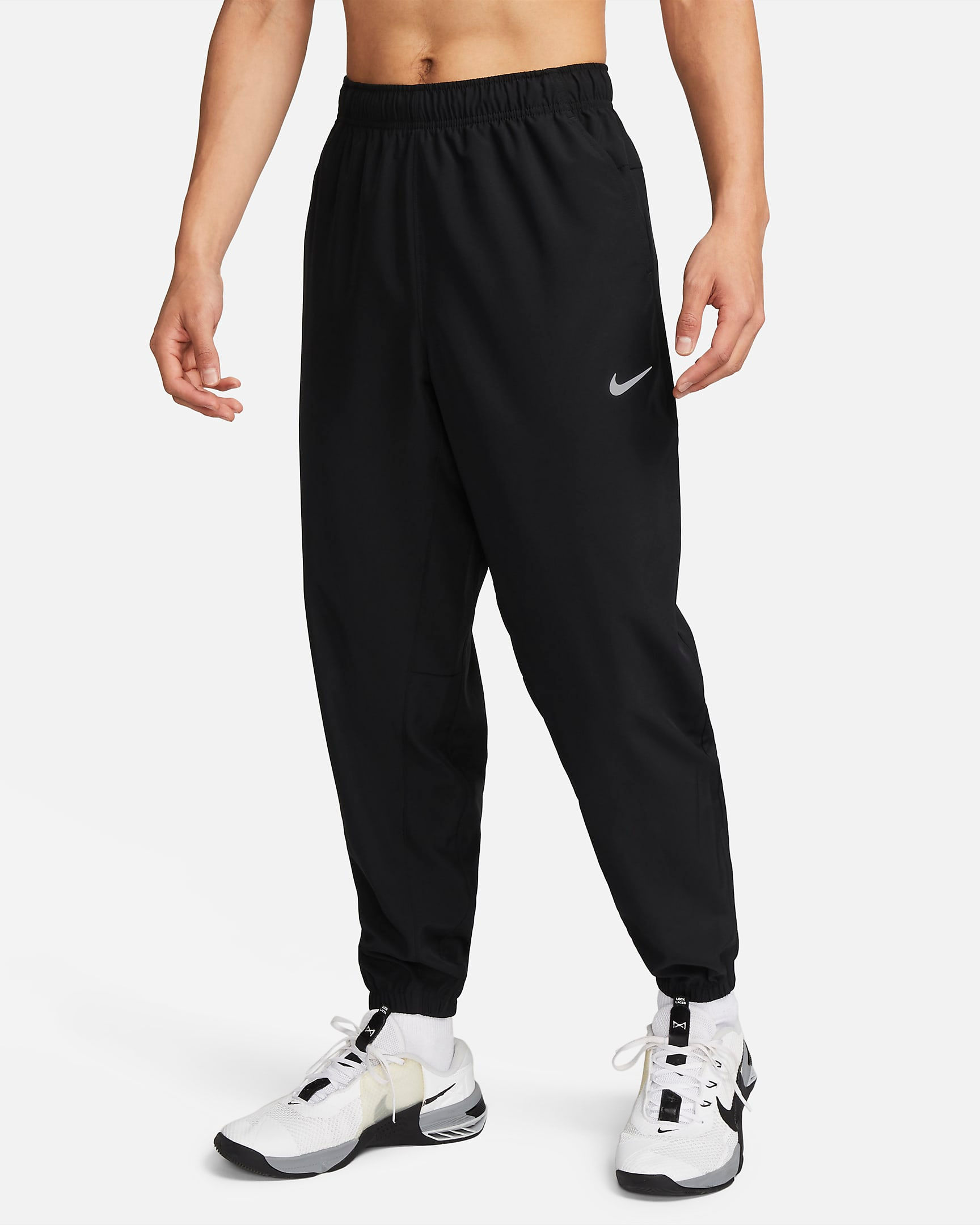 Nike Form Men's Dri-FIT Tapered Versatile Pants