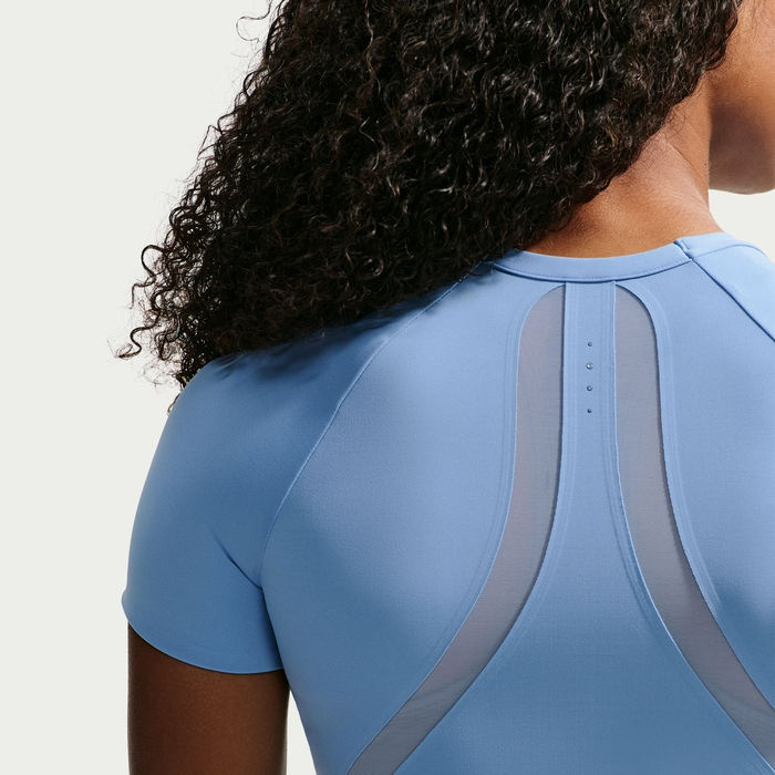 Thumbnail: Nike Universa Women's Dri-FIT Short-Sleeve Top