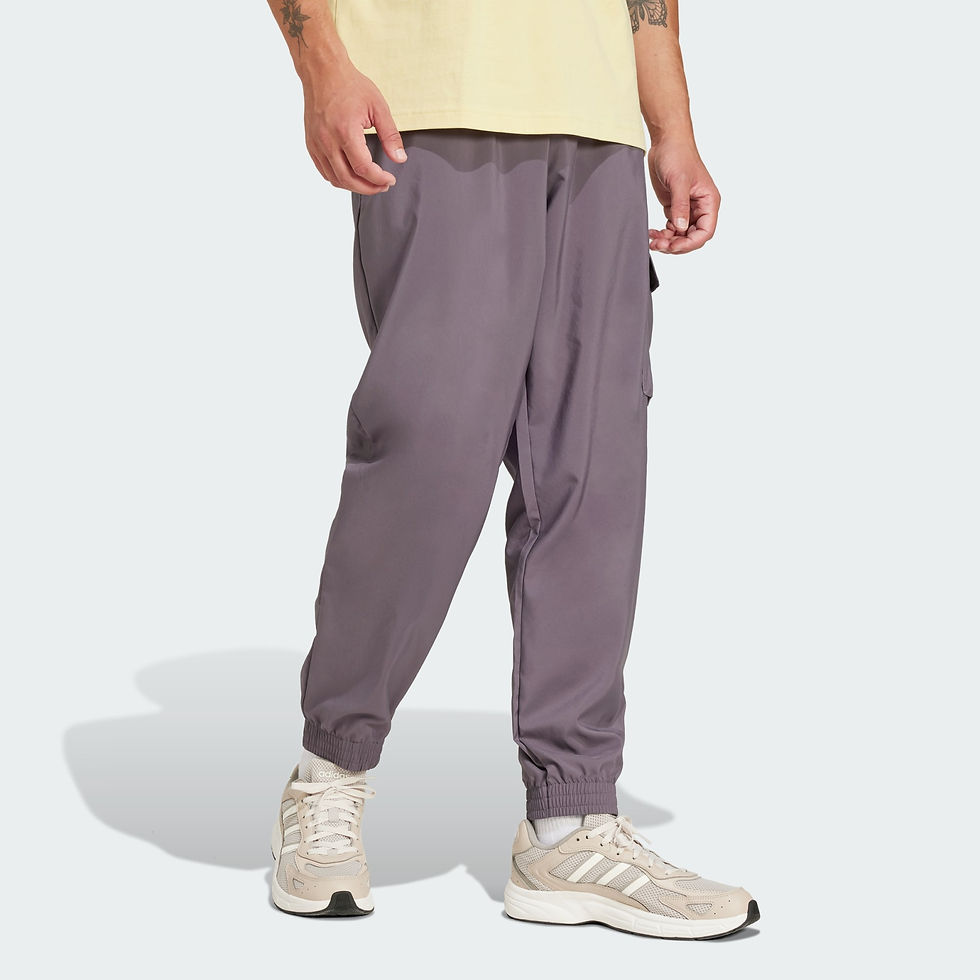 Thumbnail: Men • Sportswear Essentials Small Logo Cargo Joggers