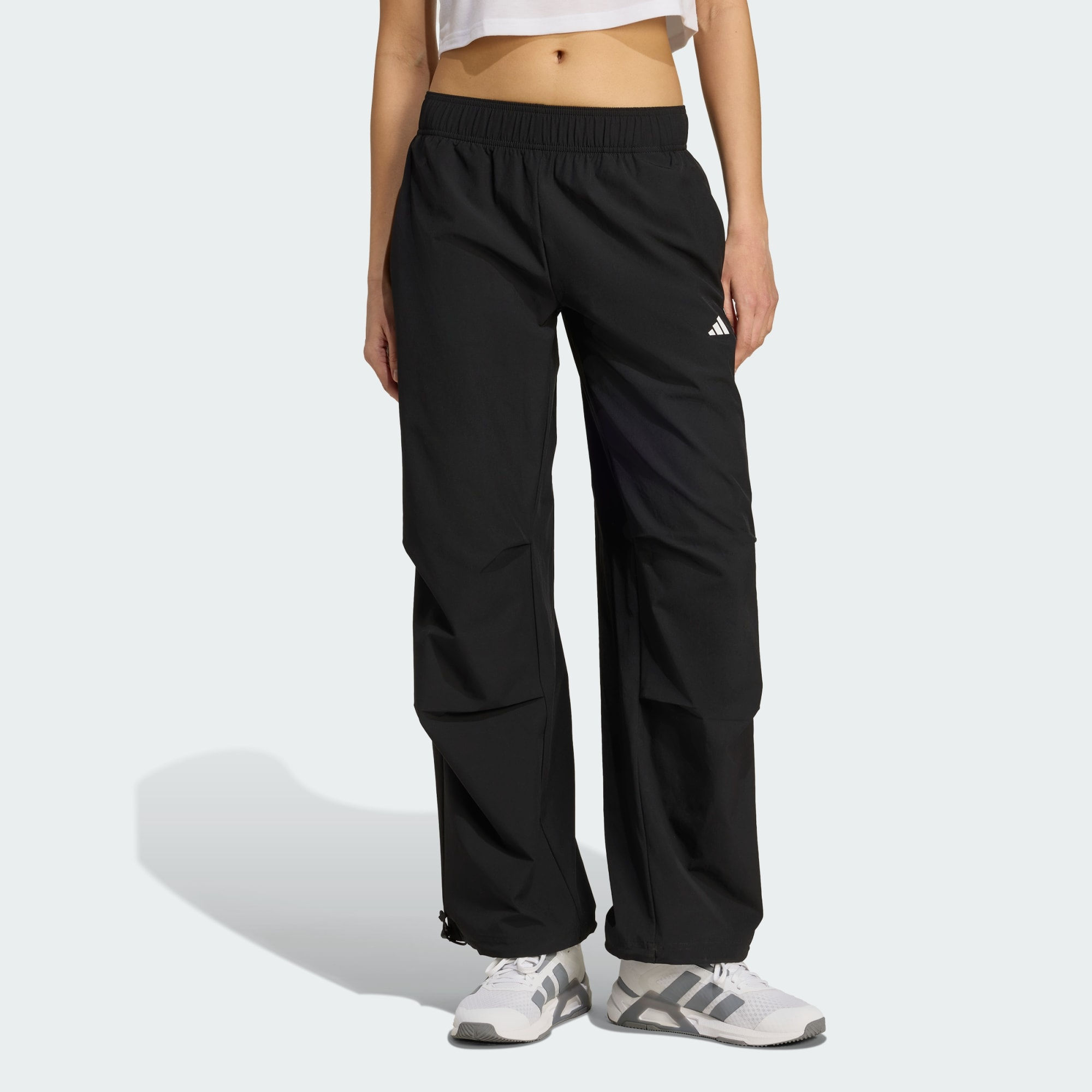 Women • Training Workout Essentials Woven Training Pants