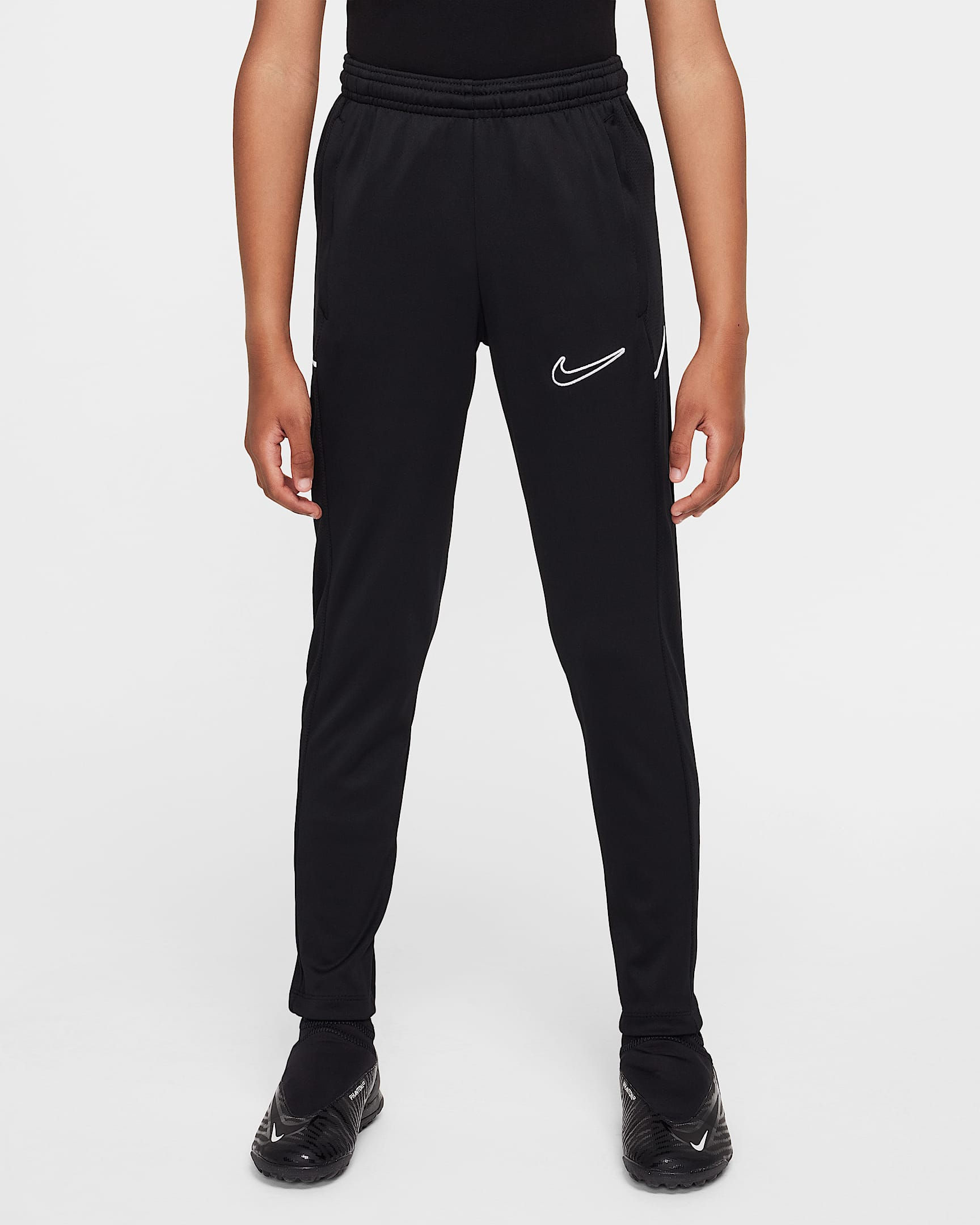 Nike Academy Older Kids' Dri-FIT Football Pants