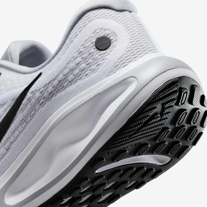 الصورة المصغرة: Nike Journey Run Women's Road Running Shoes