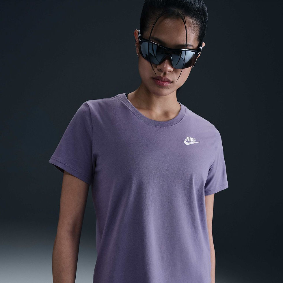 Nike Sportswear Club Essentials Women's T-shirt
