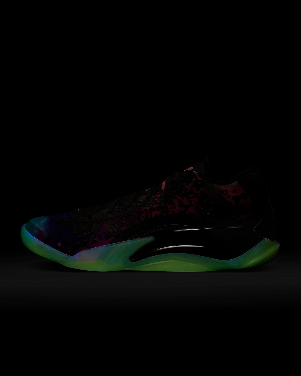 Thumbnail: Zion 3 Basketball Shoes