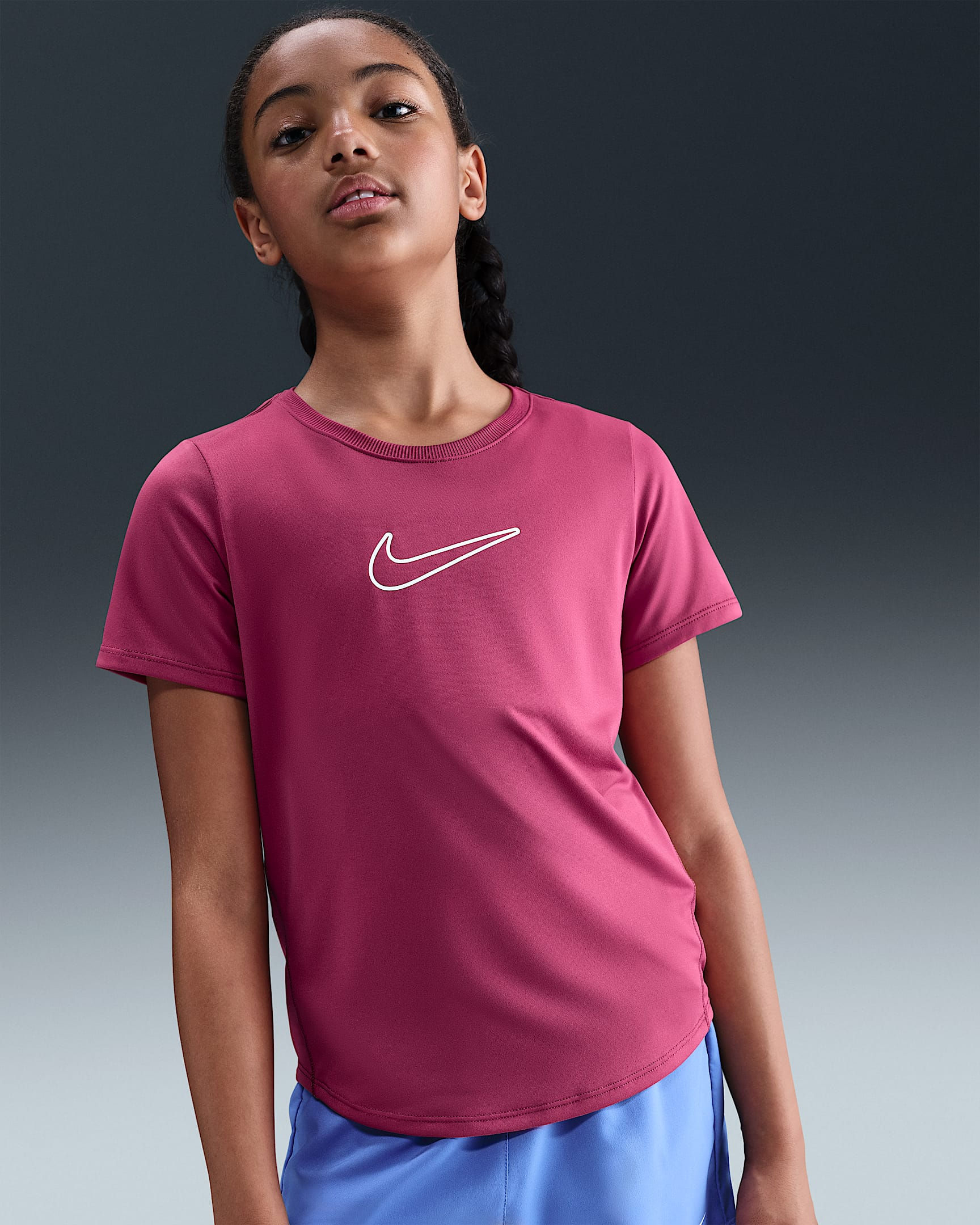 Nike One Fitted Older Kids' (Girls') Dri-FIT Short-Sleeve Top