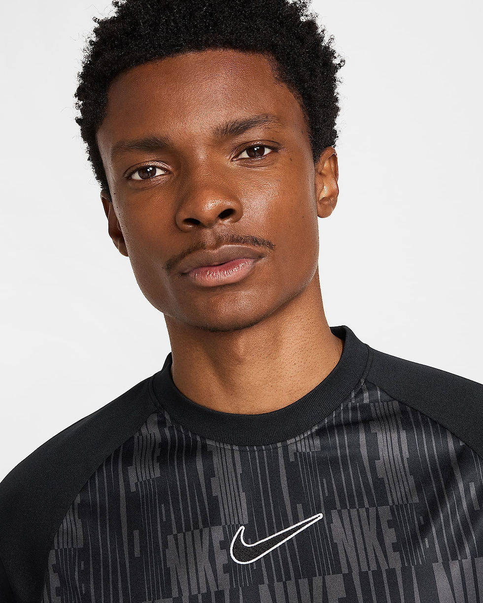الصورة المصغرة: Nike Academy Men's Dri-FIT Short-Sleeve Soccer Top