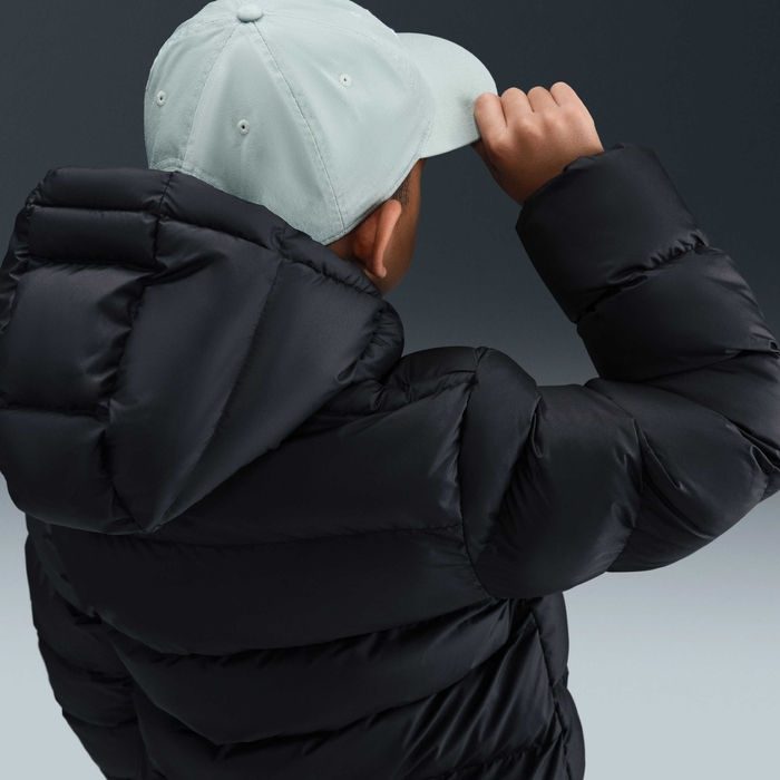 Thumbnail: Nike Sportswear All Day Play Older Kids' Therma-FIT Loose-Fit Puffer Jacket