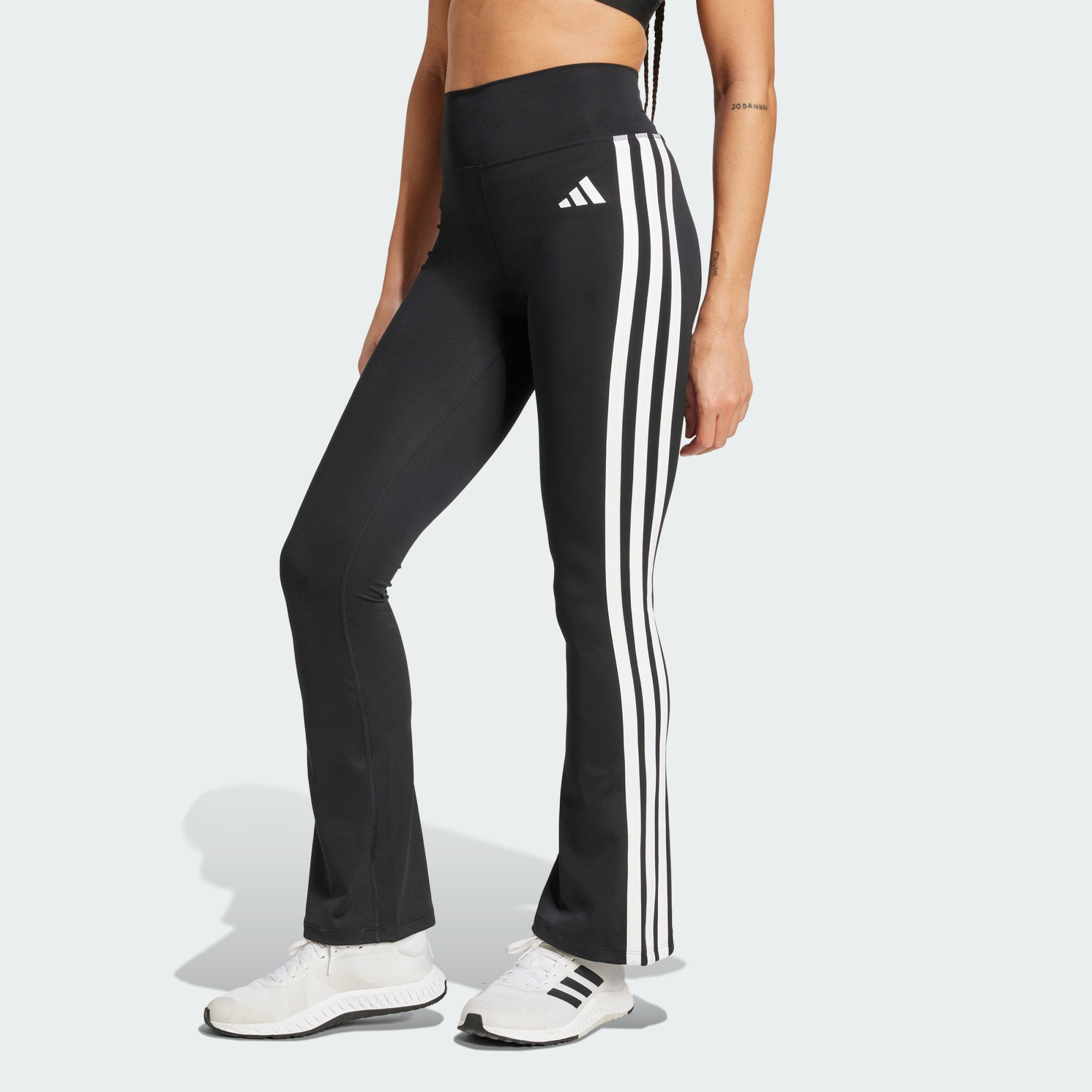 Women • Training Optime Essentials 3-Stripes Flared Leggings