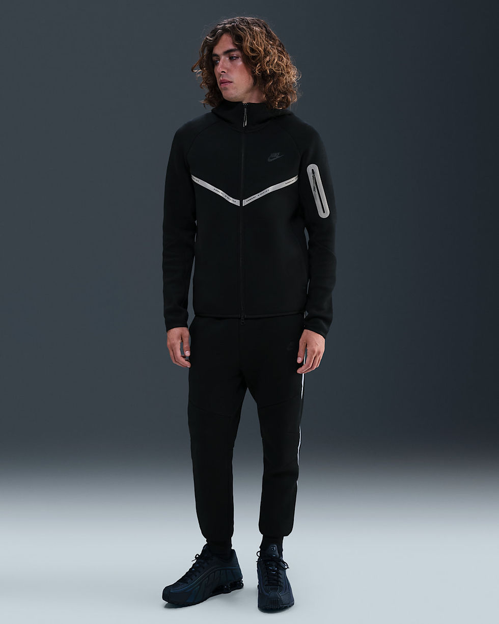 Thumbnail: Nike Tech Men's Full-Zip Fleece Windrunner Jacket with Reflective Design Accents
