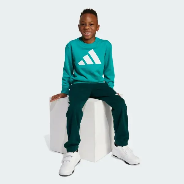 Thumbnail: Children'sSportswear Essentials Kids Sweatshirt and Joggers Set