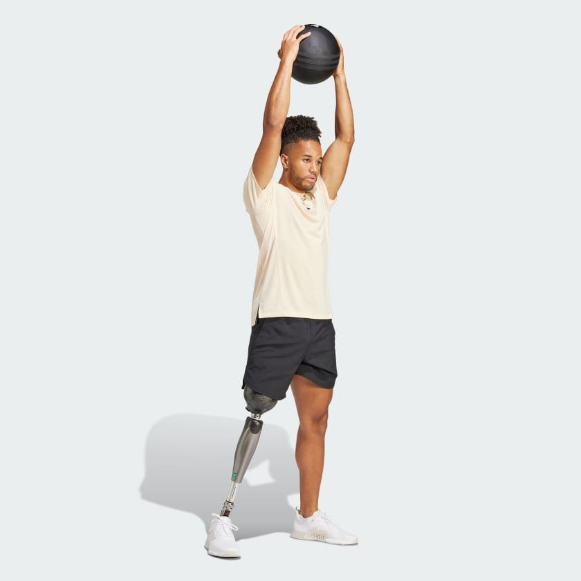 Thumbnail: Men's • Training DESIGNED FOR TRAINING WORKOUT TEE
