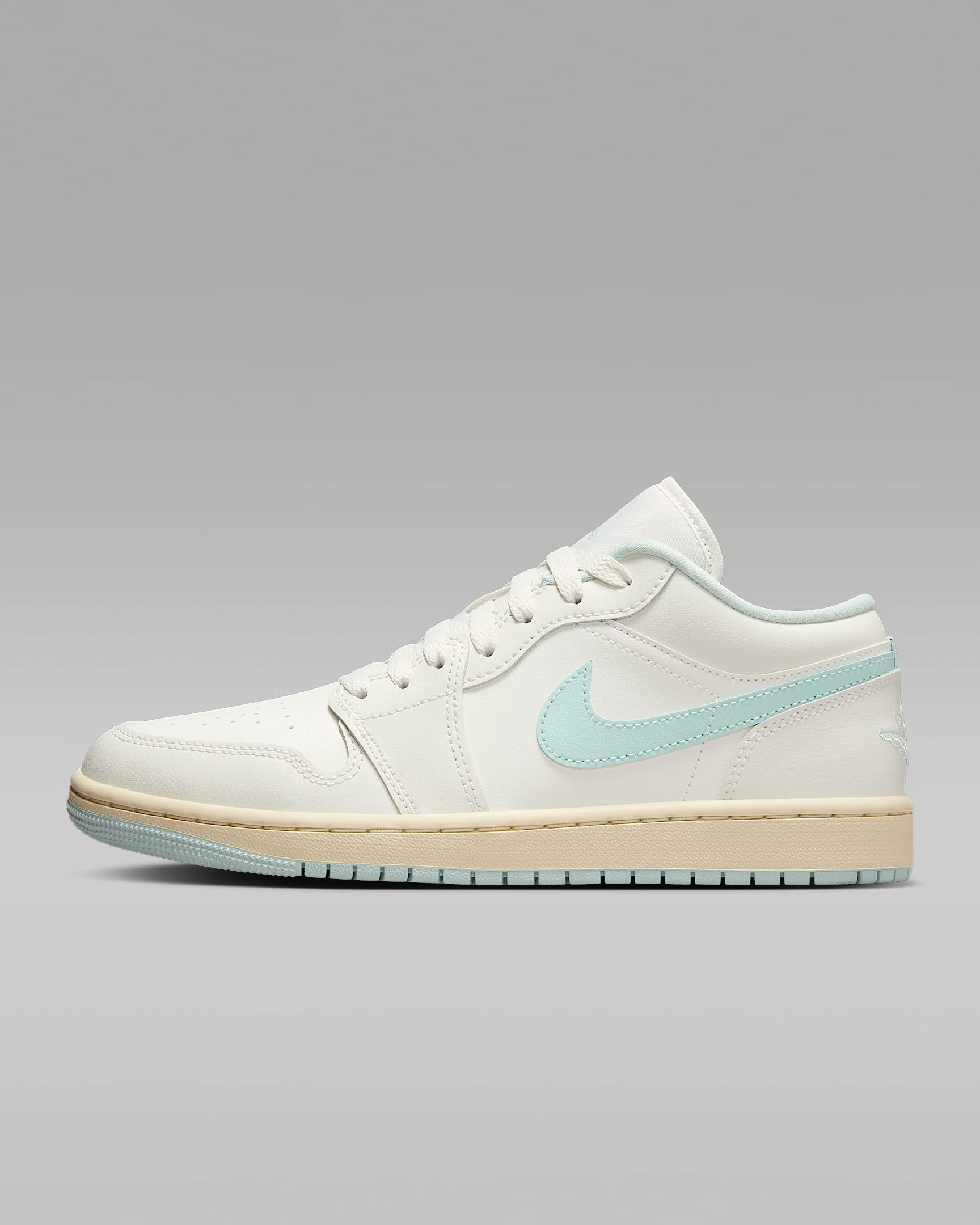 Air Jordan 1 Low Women's Shoes