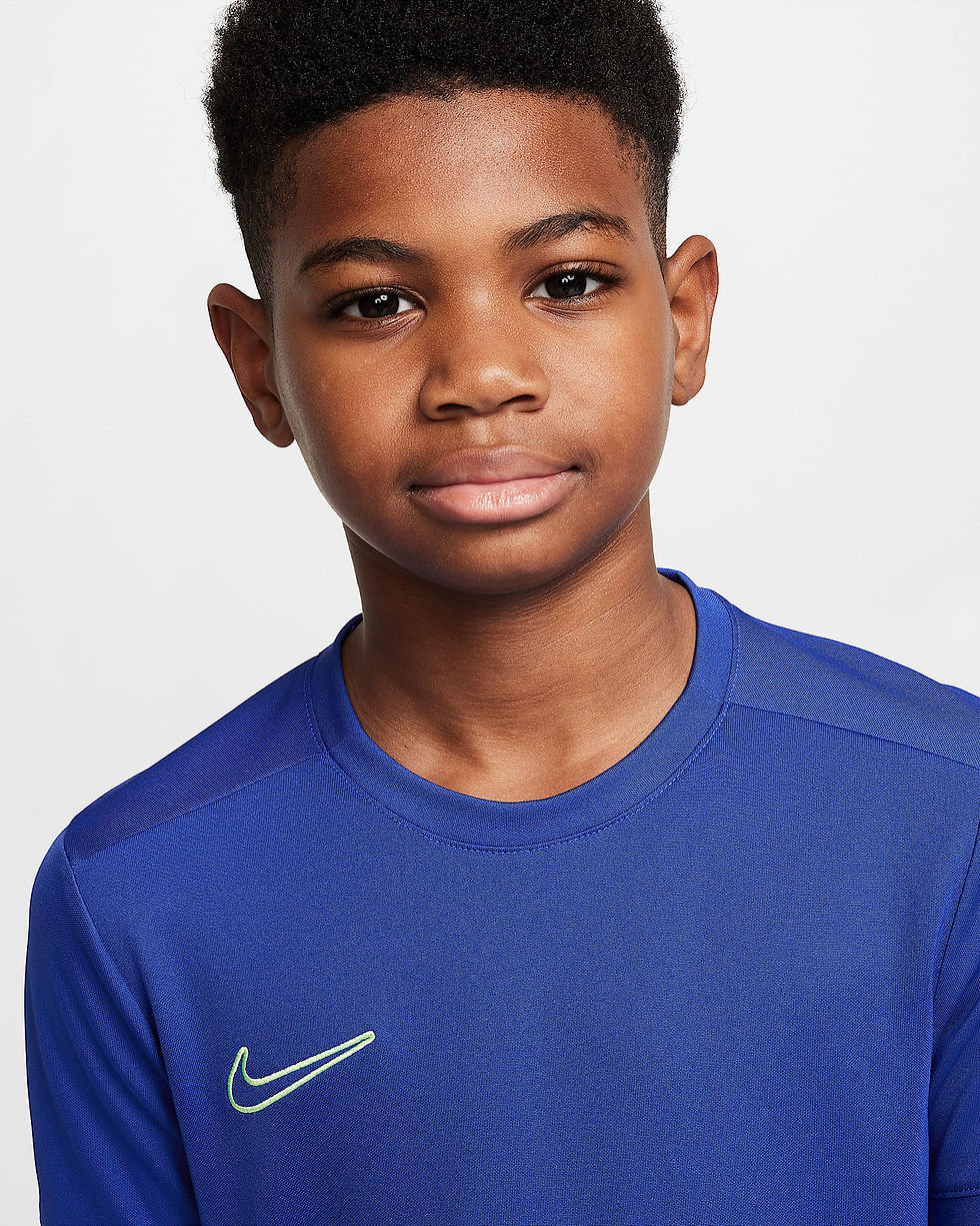 Thumbnail: Nike Academy Older Kids' Dri-FIT Football Top