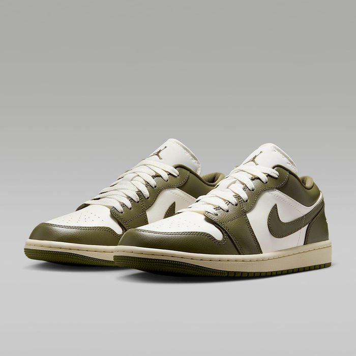 الصورة المصغرة: Air Jordan 1 Low Women's Shoes