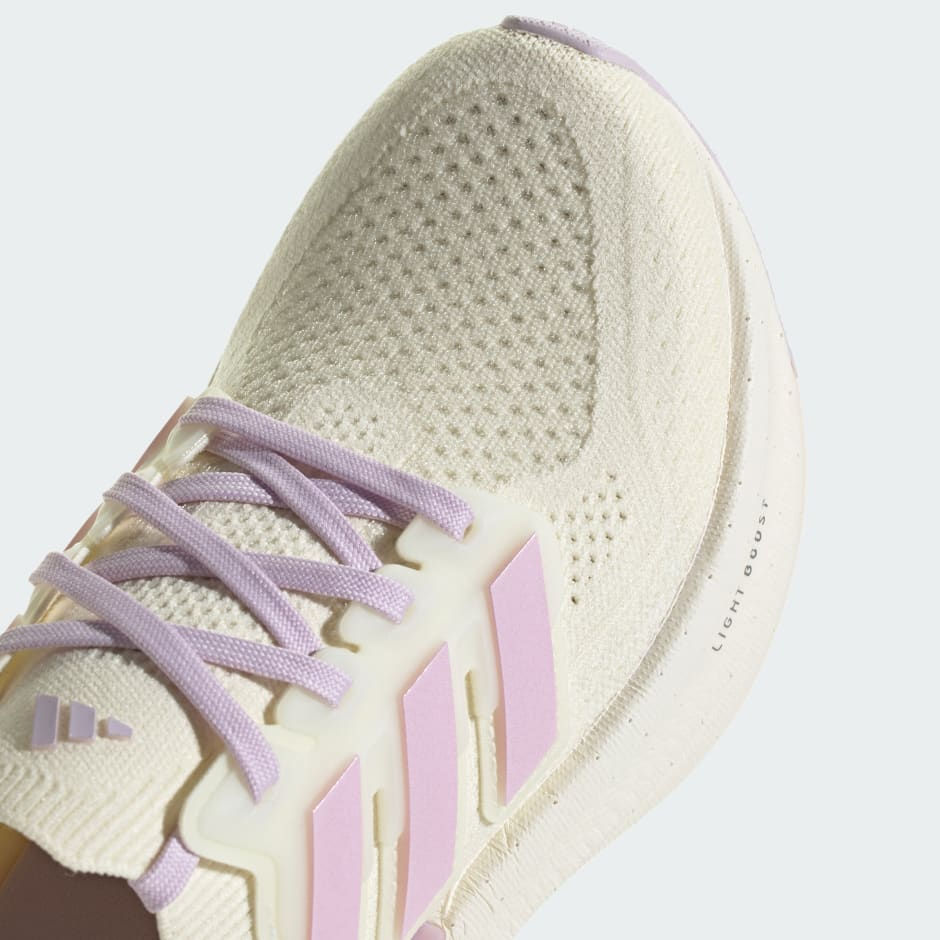 الصورة المصغرة: Women's Shoes  ULTRABOOST 5 W Shoes